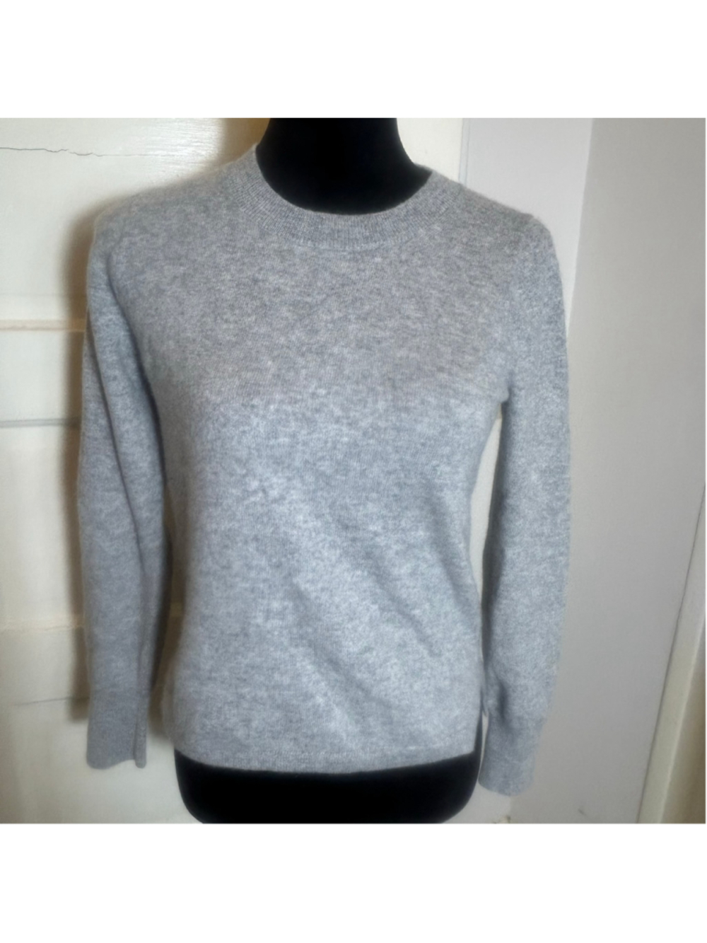 J.Crew 100% Cashmere Crew Neck Sweater Grey Size M Coquette Academia Ballet